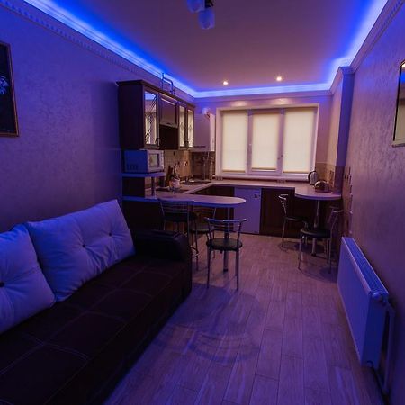 Modern Apartment On Akademika Sakharova 27A Ivano-Frankivsk Ngoại thất bức ảnh
